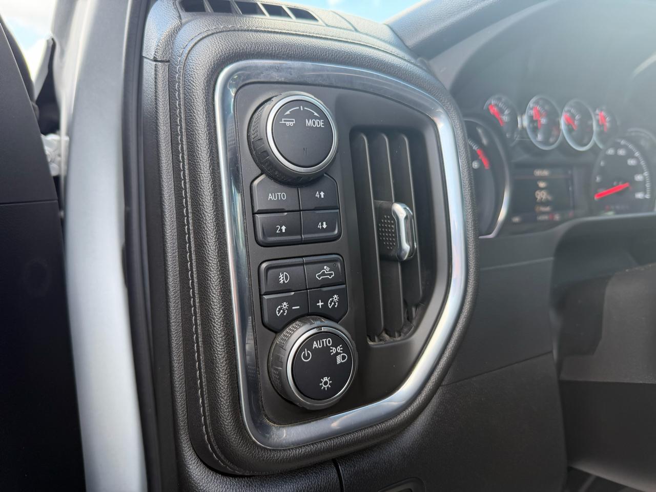 Chevrolet Silverado 1500 LT Trail Boss Crew Cab 4WD 2021