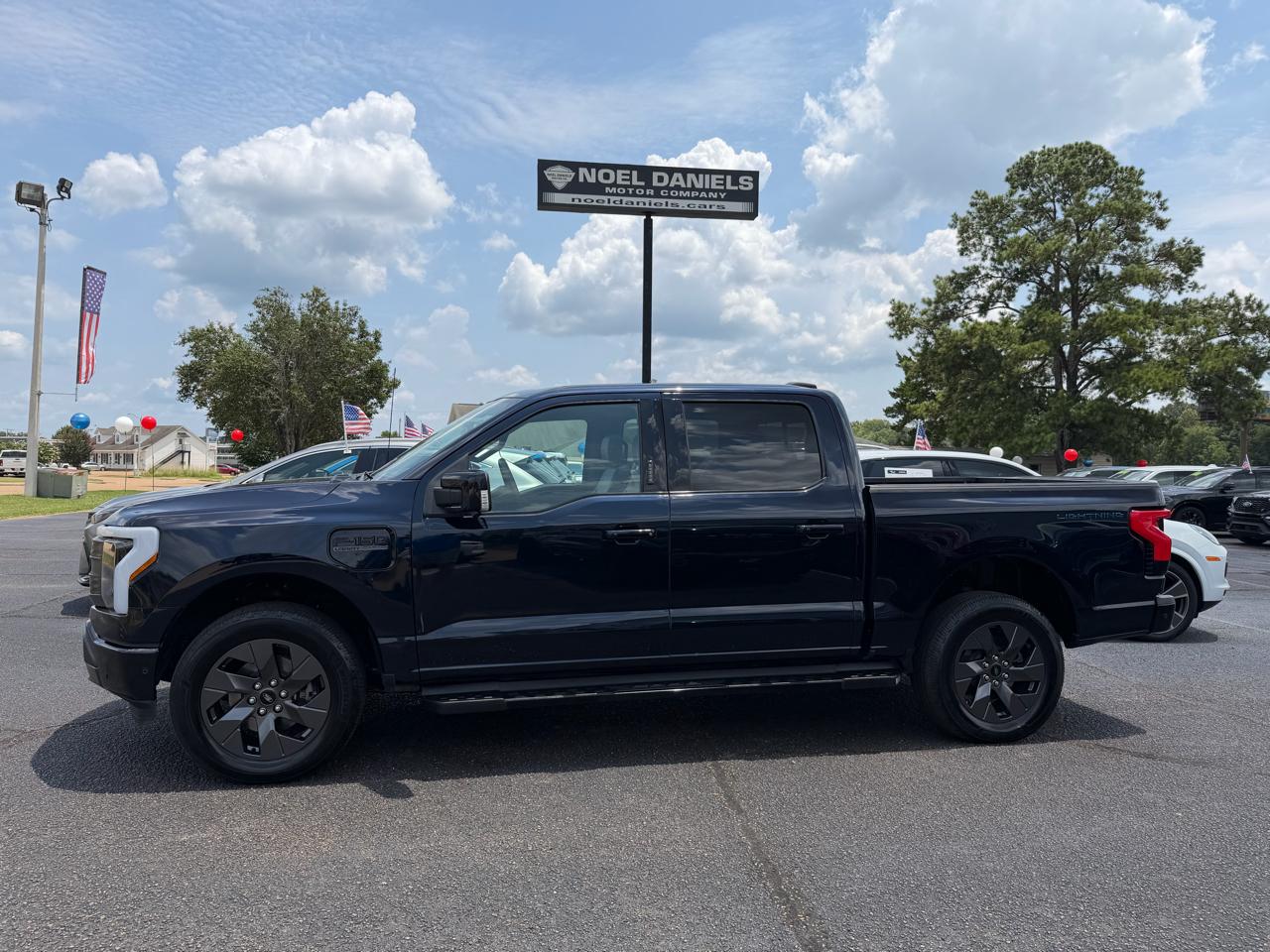 2023 Ford F-150 Lightning Lariat