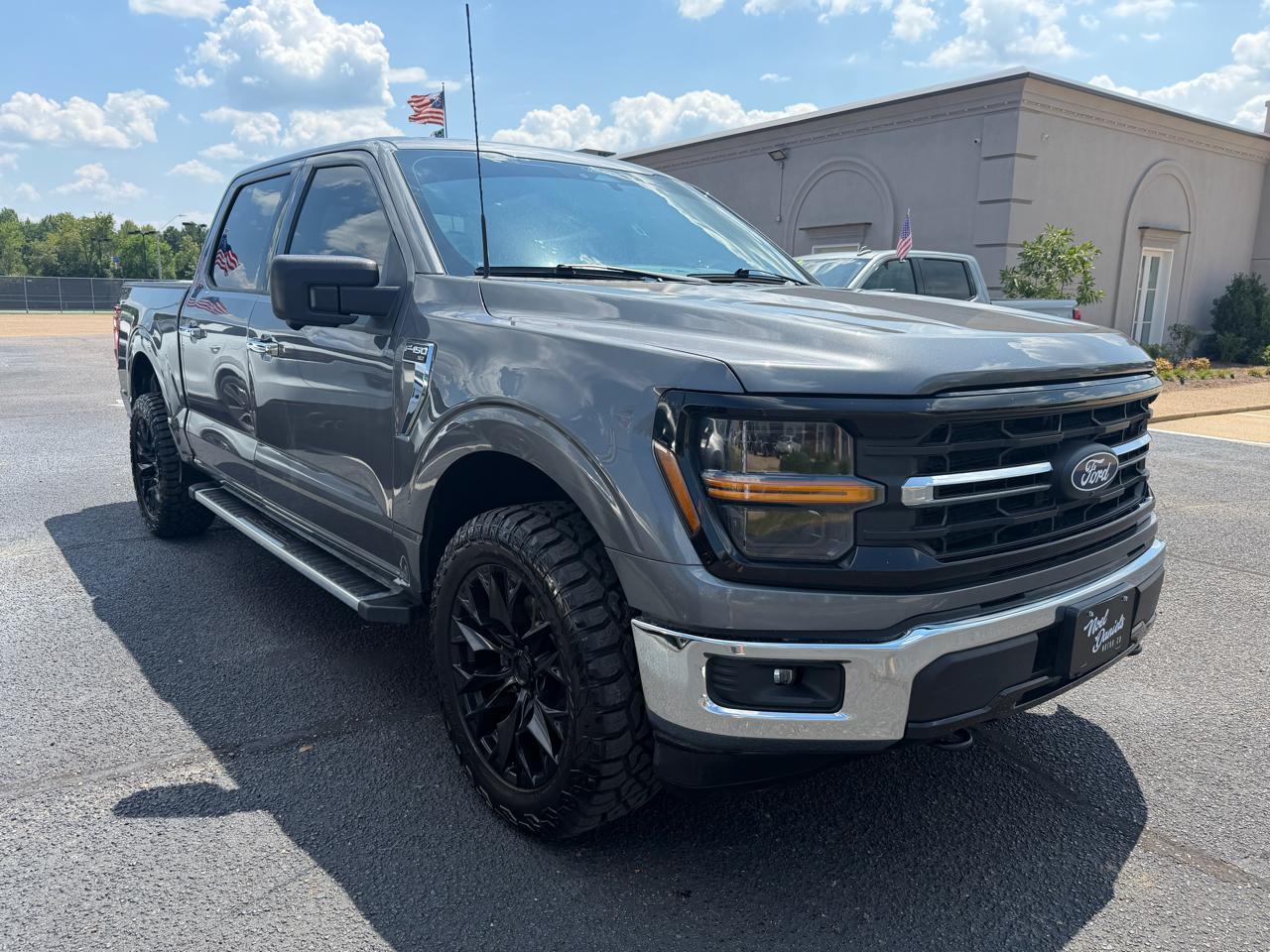 Ford F-150 XLT SuperCrew 4WD 2024