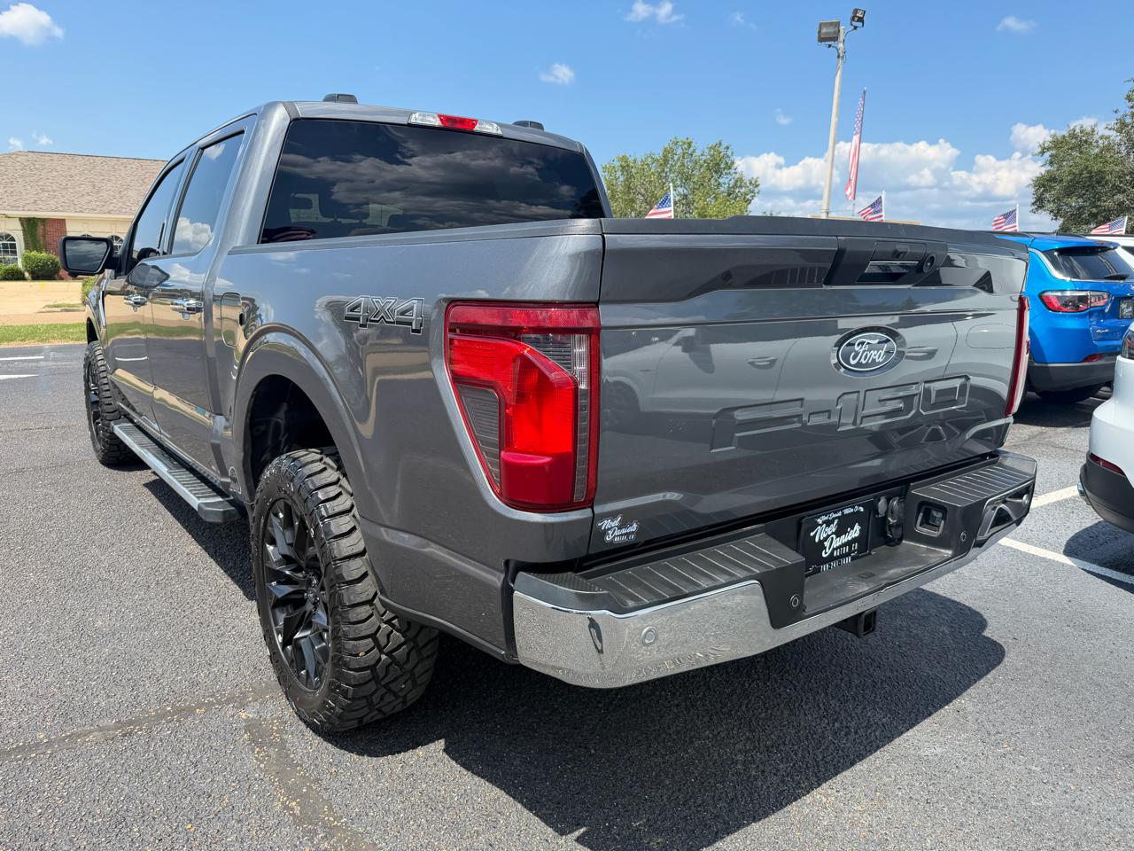 Ford F-150 XLT SuperCrew 4WD 2024