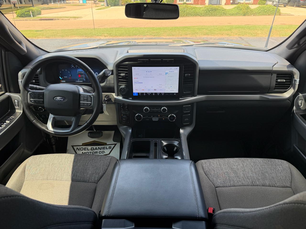 Ford F-150 XLT SuperCrew 4WD 2024