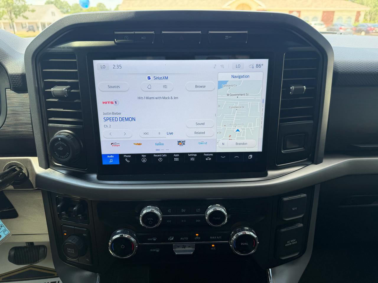 Ford F-150 XLT SuperCrew 4WD 2024