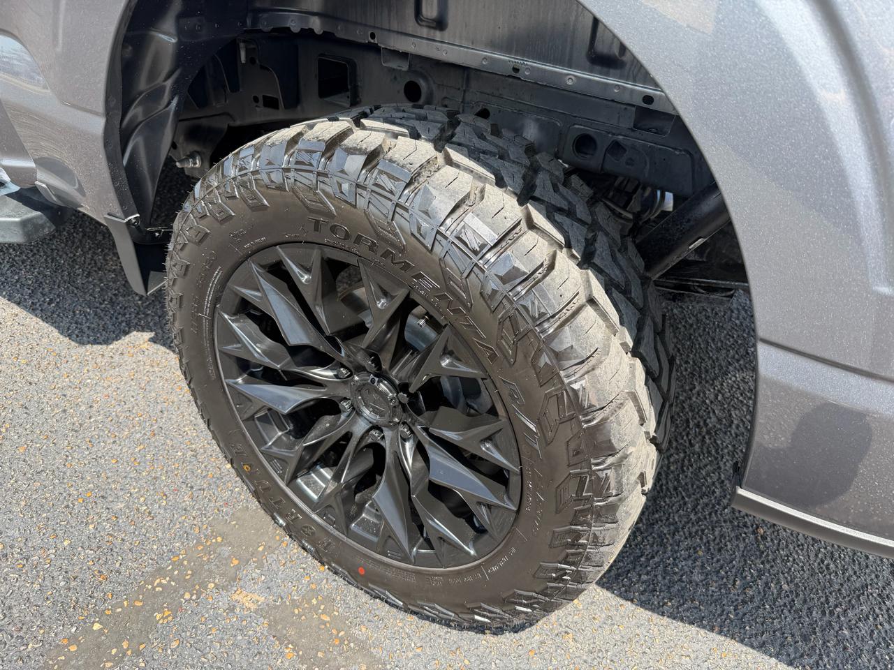 Ford F-150 XLT SuperCrew 4WD 2024