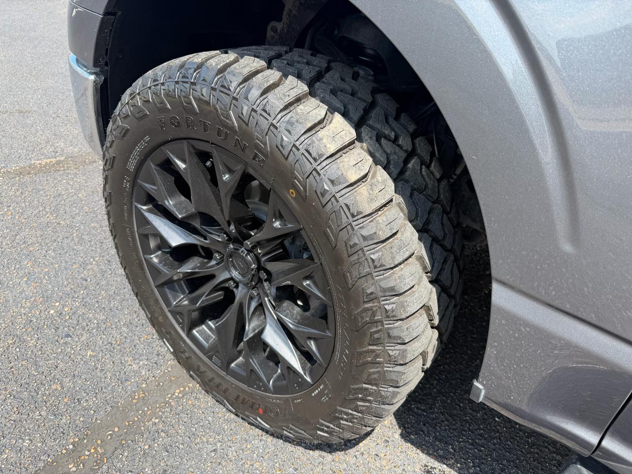 Ford F-150 XLT SuperCrew 4WD 2024