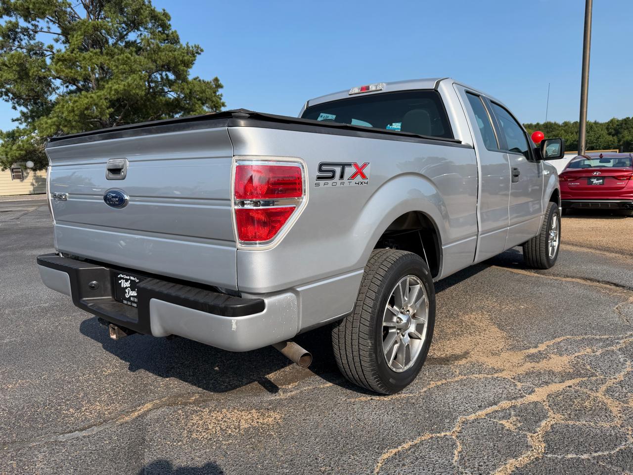 Ford F-150 STX SuperCab 6.5-ft. Bed 4WD 2014
