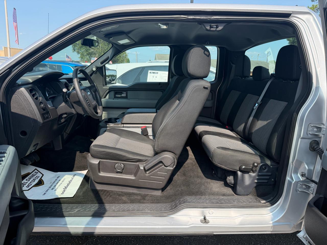Ford F-150 STX SuperCab 6.5-ft. Bed 4WD 2014