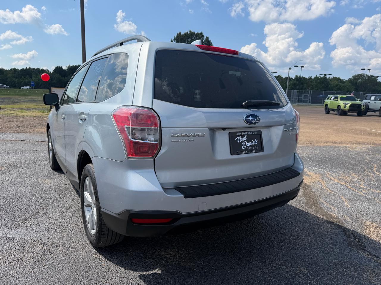 Subaru Forester 2.5i Premium PZEV CVT 2016