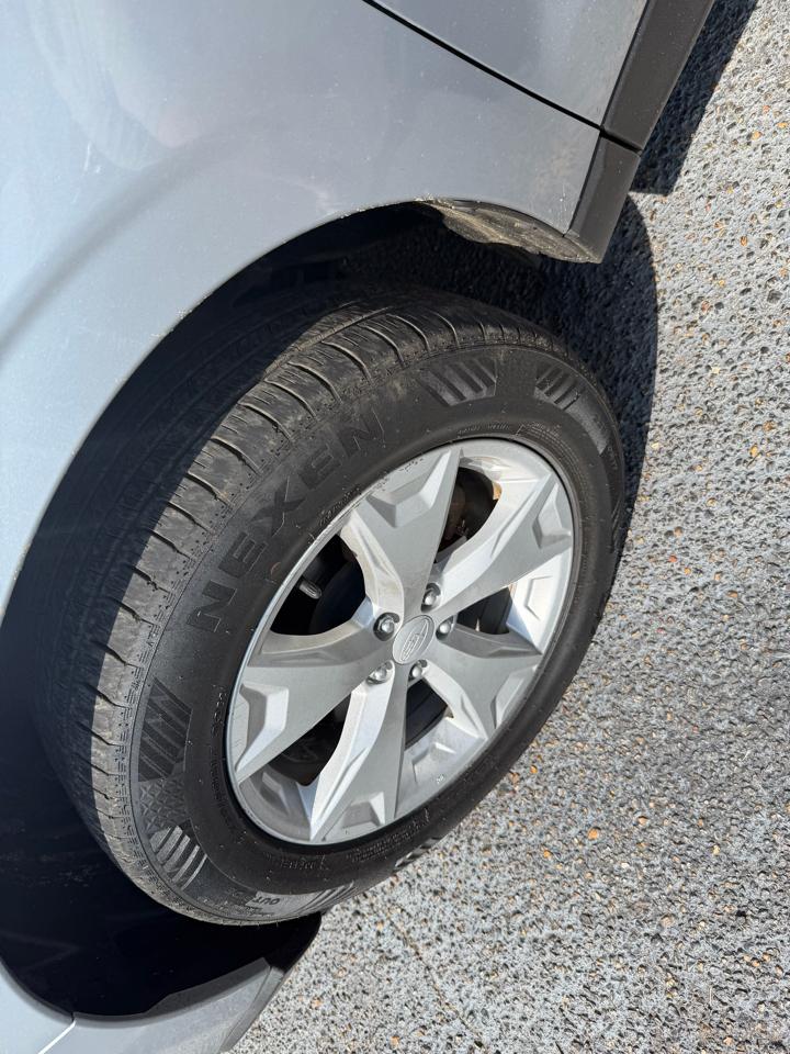 Subaru Forester 2.5i Premium PZEV CVT 2016