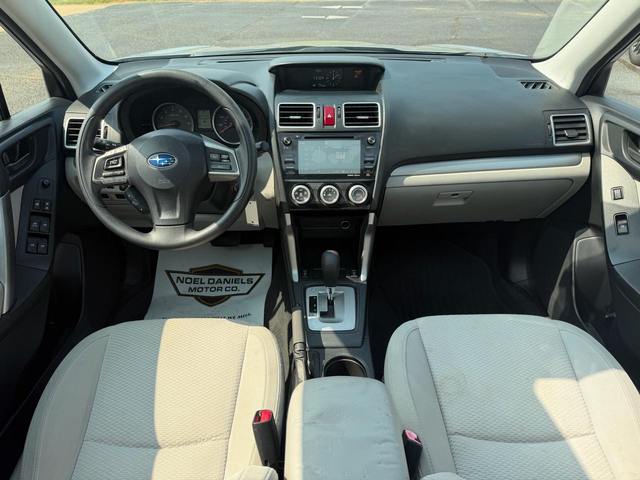 Subaru Forester 2.5i Premium PZEV CVT 2016