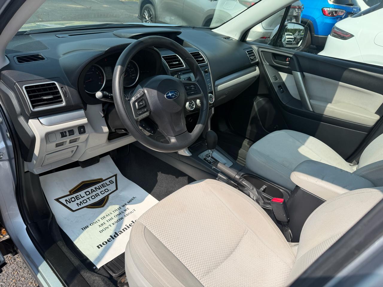 Subaru Forester 2.5i Premium PZEV CVT 2016