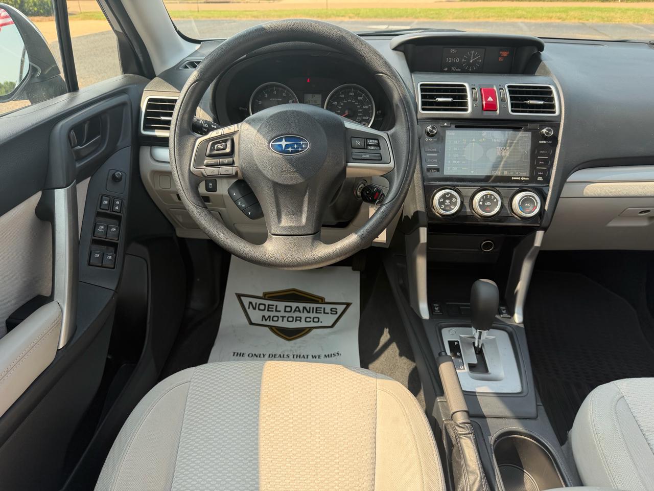 Subaru Forester 2.5i Premium PZEV CVT 2016