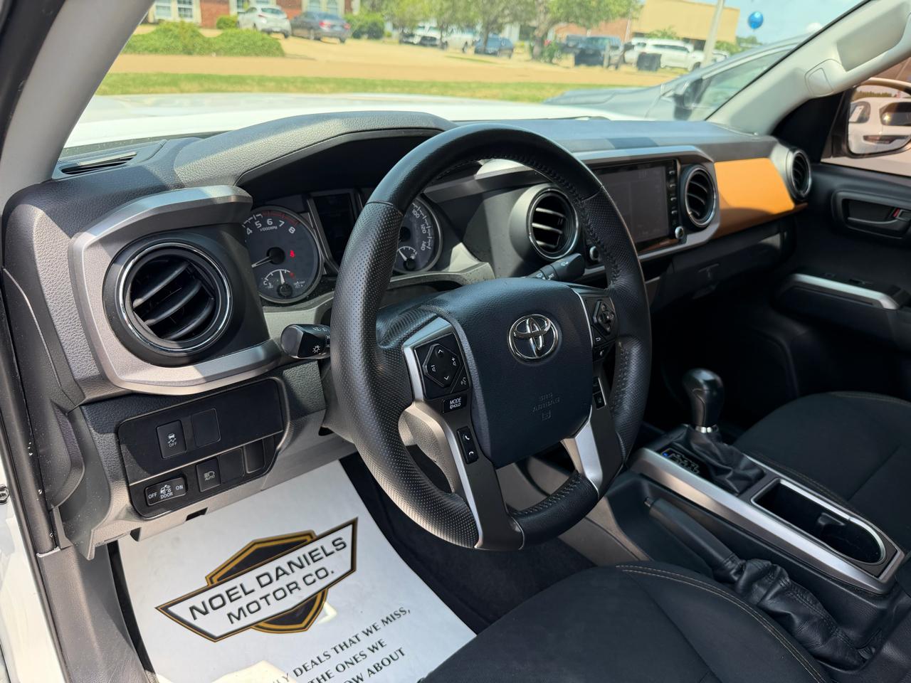 Toyota Tacoma SR5 Double Cab 2020
