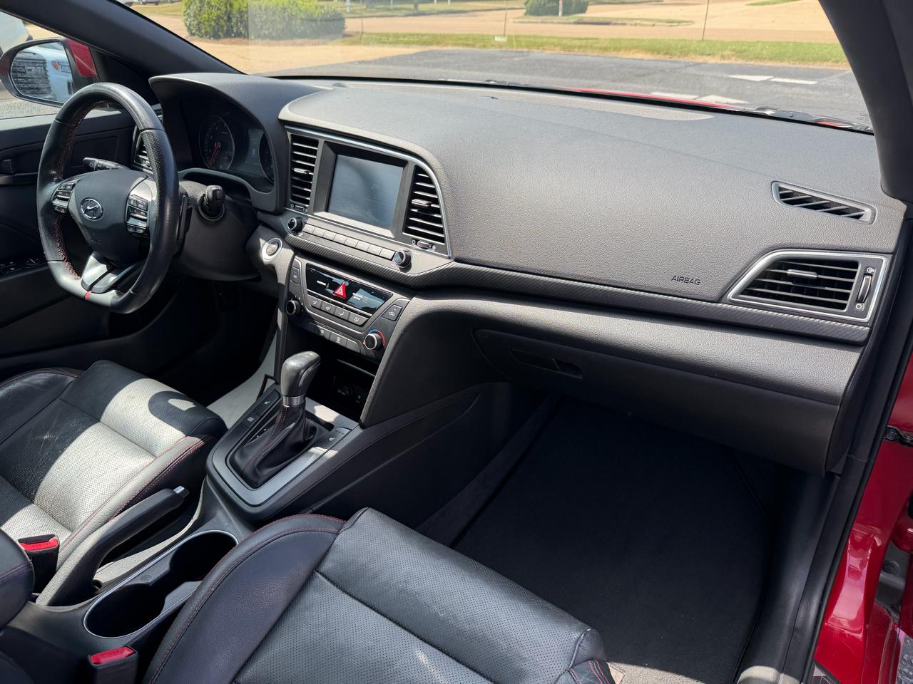 Hyundai Elantra 6AT 2018