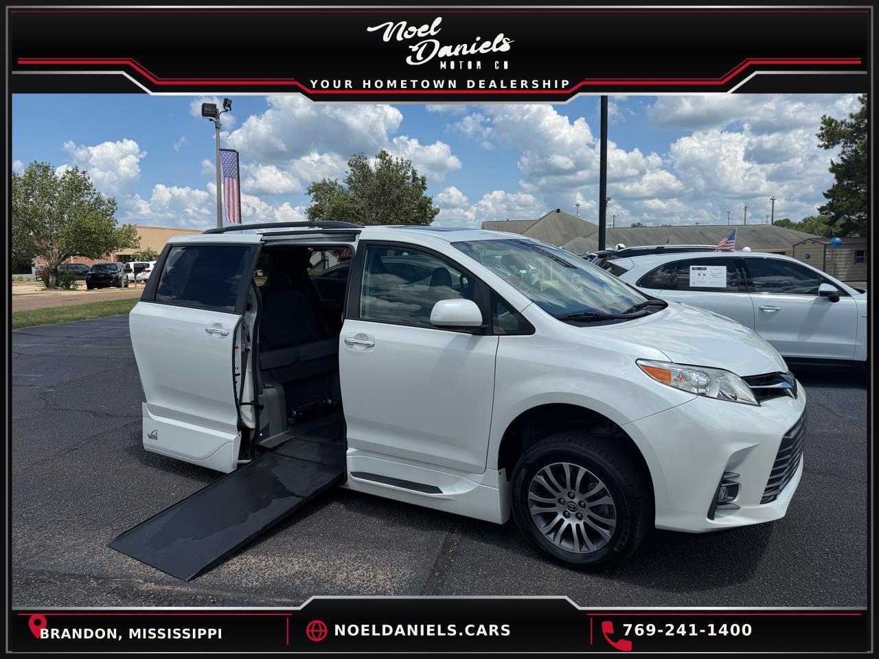 Toyota Sienna Limited Premium 7-Passenger 2020