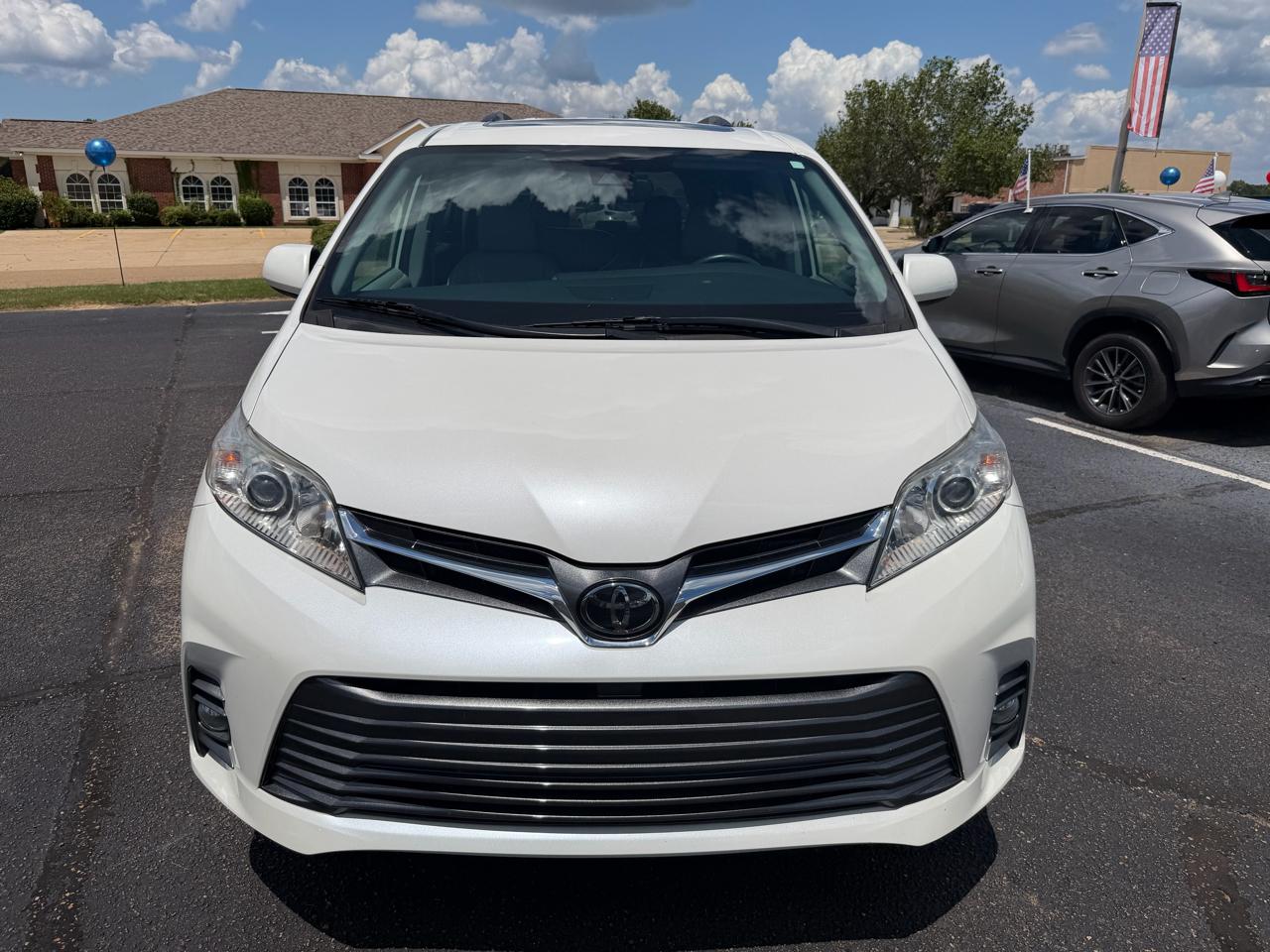 Toyota Sienna Limited Premium 7-Passenger 2020