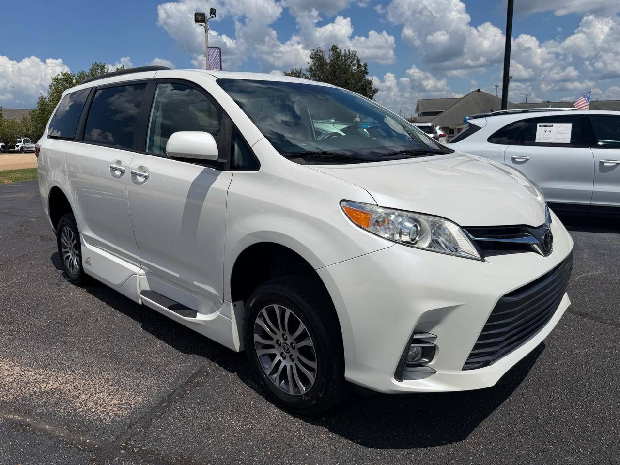 Toyota Sienna Limited Premium 7-Passenger 2020