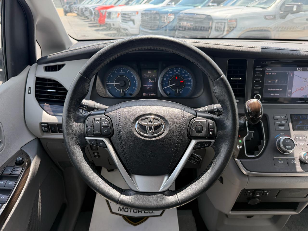 Toyota Sienna Limited Premium 7-Passenger 2020