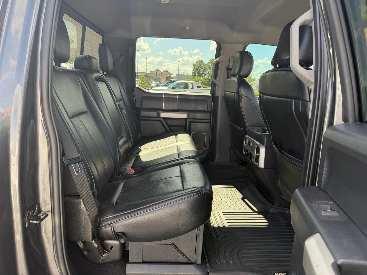 Ford F-250 SD Lariat Crew Cab 4WD 2020