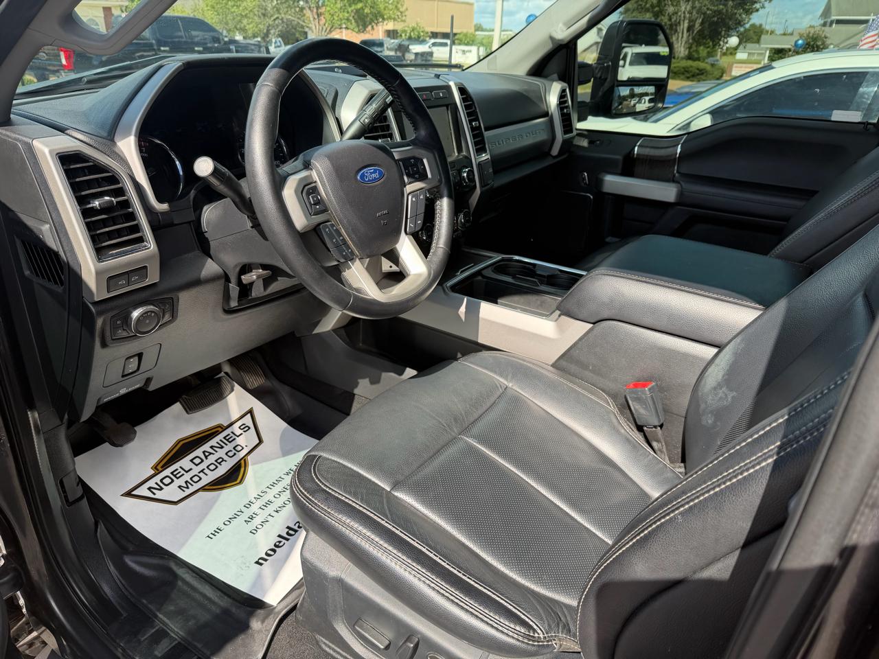 Ford F-250 SD Lariat Crew Cab 4WD 2020