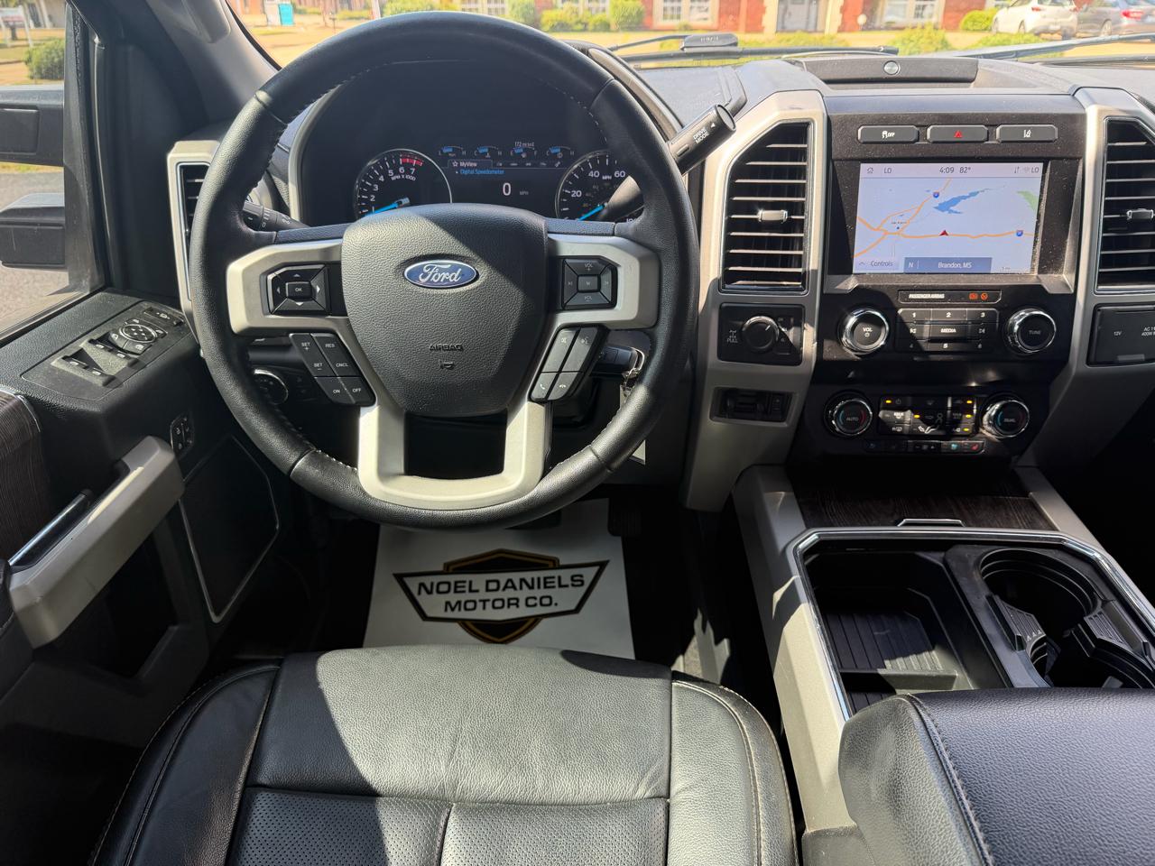 Ford F-250 SD Lariat Crew Cab 4WD 2020