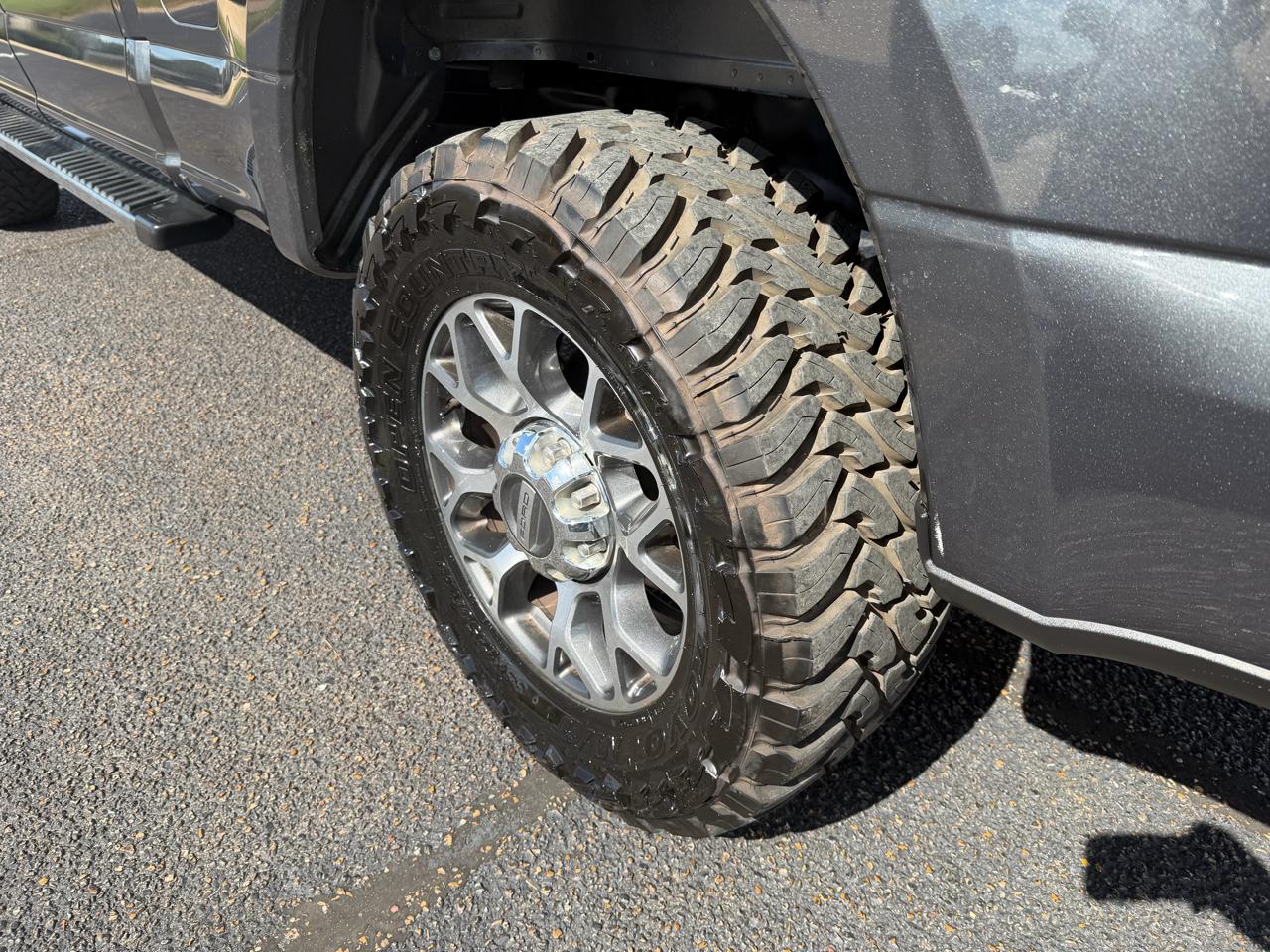 Ford F-250 SD Lariat Crew Cab 4WD 2020