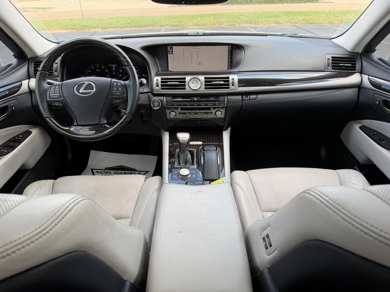 Lexus LS 460 RWD 2017