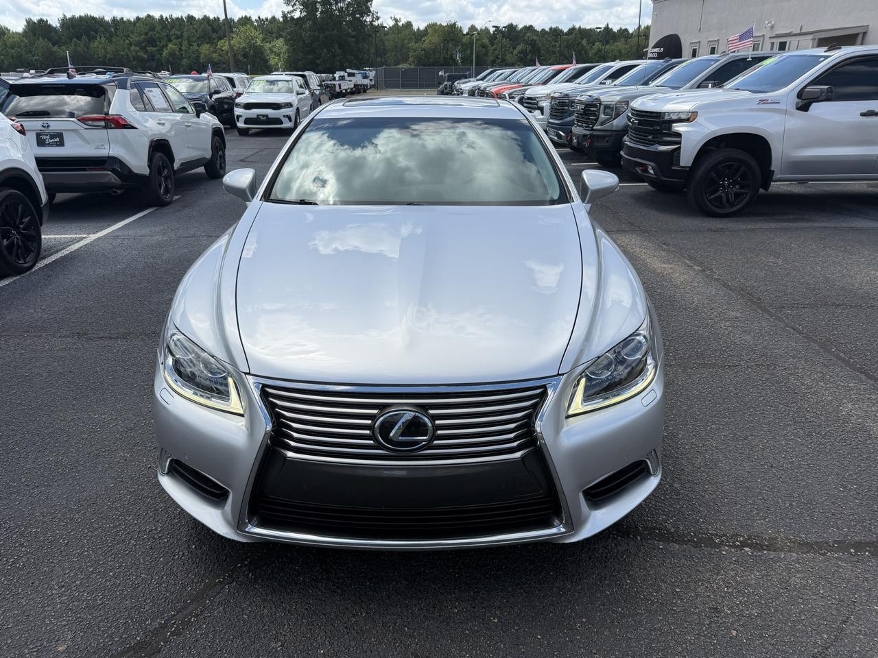 Lexus LS 460 RWD 2017