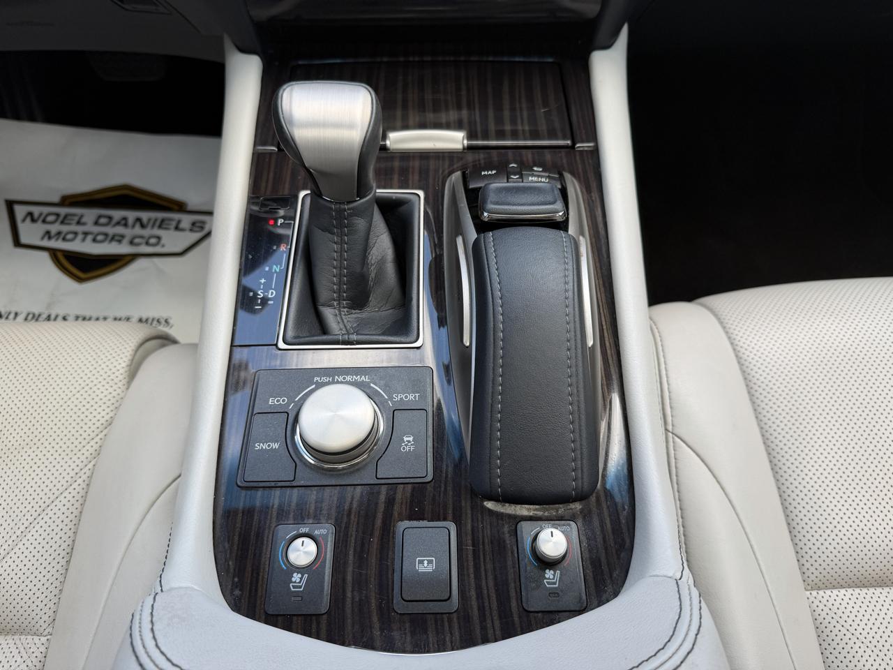 Lexus LS 460 RWD 2017