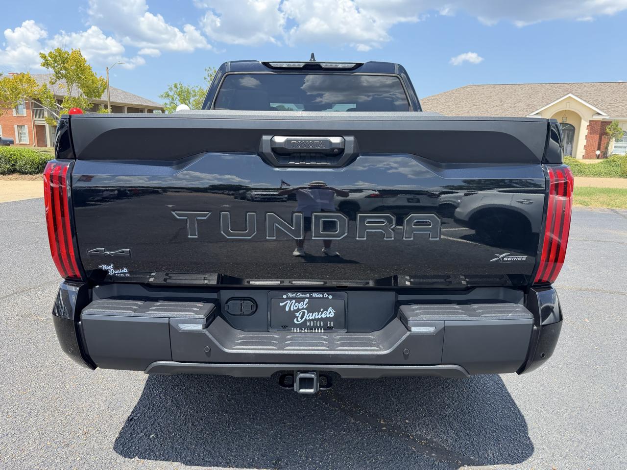 Toyota Tundra SR5 CrewMax 4WD 2023