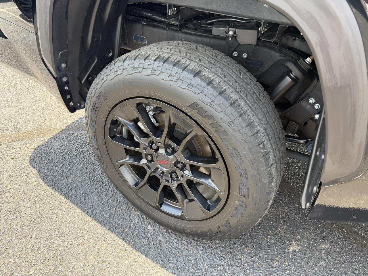Toyota Tundra SR5 CrewMax 4WD 2023