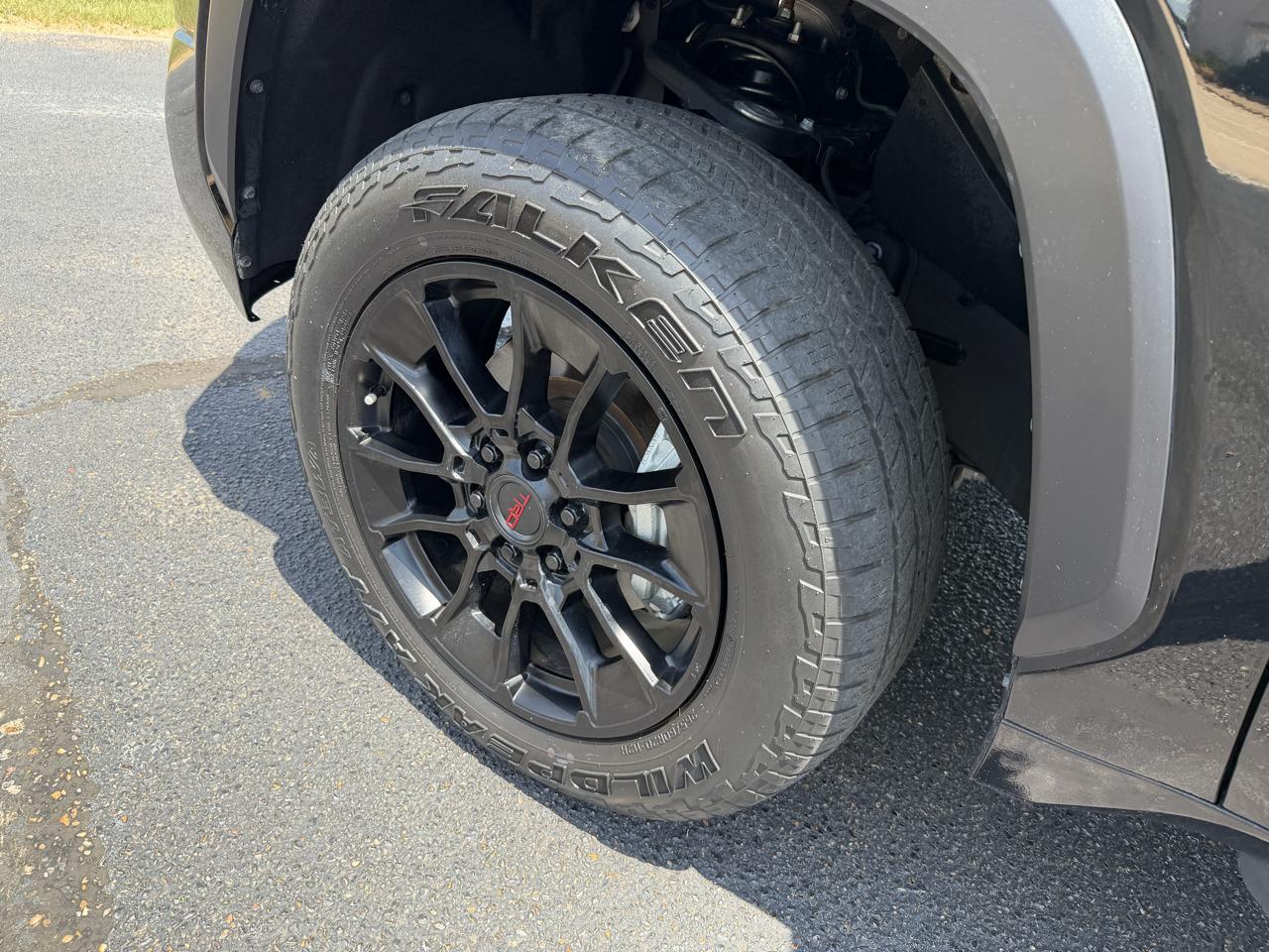 Toyota Tundra SR5 CrewMax 4WD 2023
