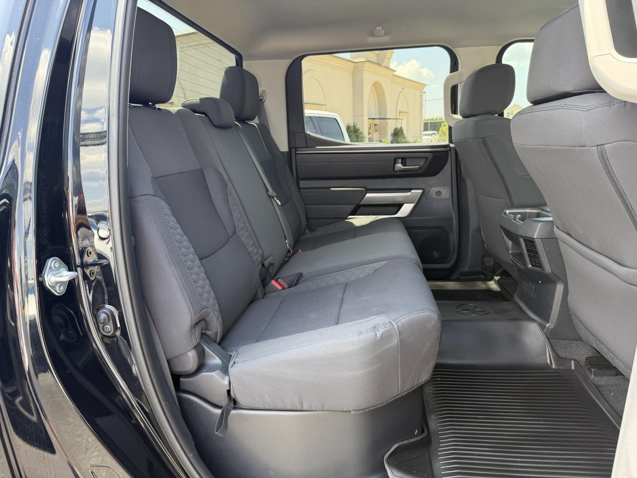 Toyota Tundra SR5 CrewMax 4WD 2023