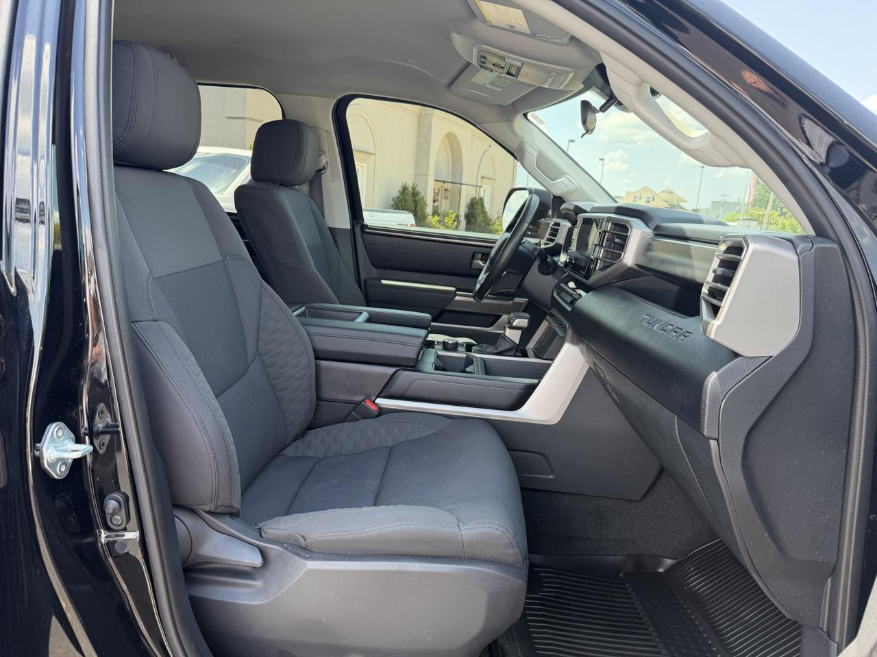 Toyota Tundra SR5 CrewMax 4WD 2023