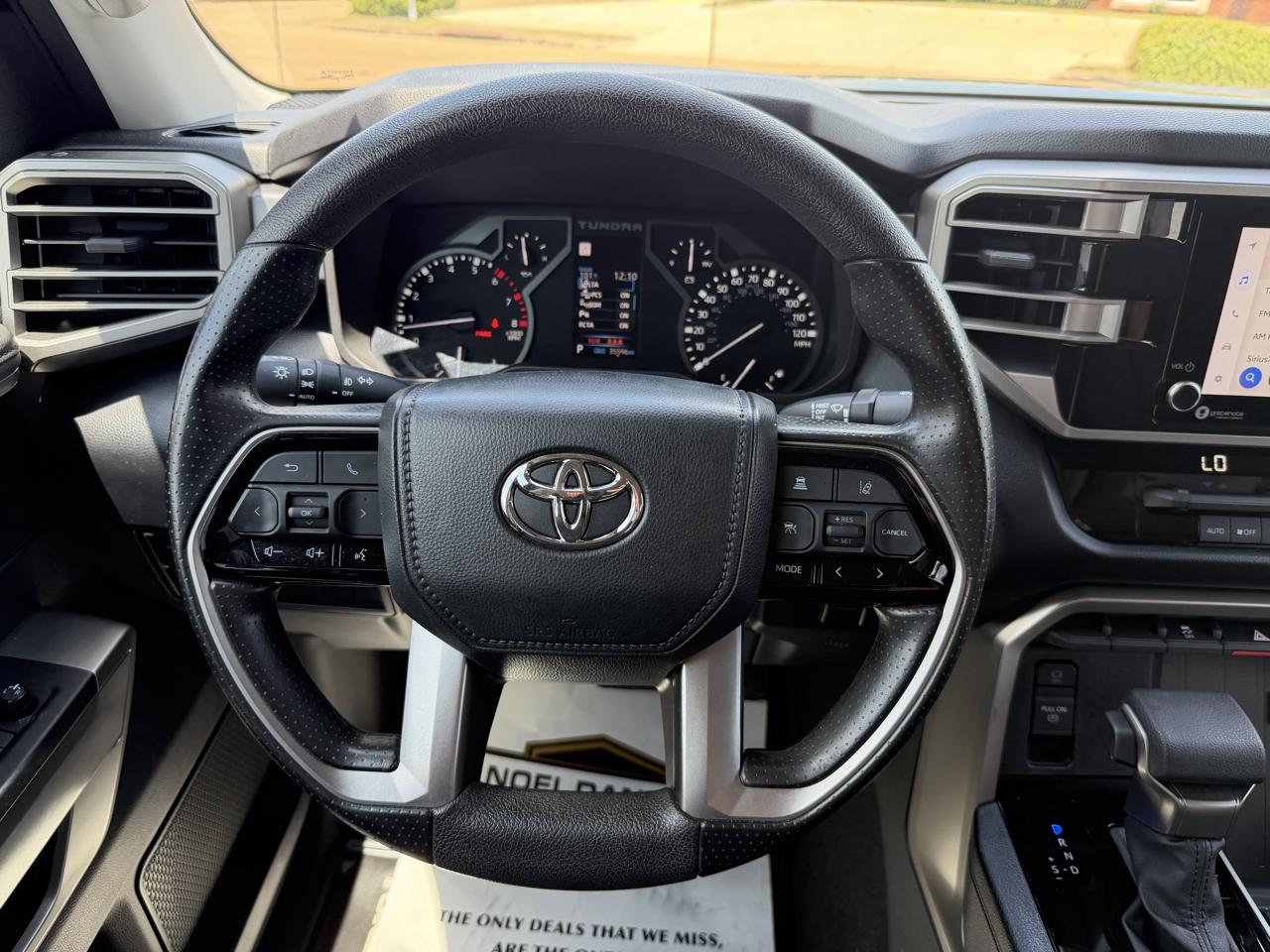 Toyota Tundra SR5 CrewMax 4WD 2023