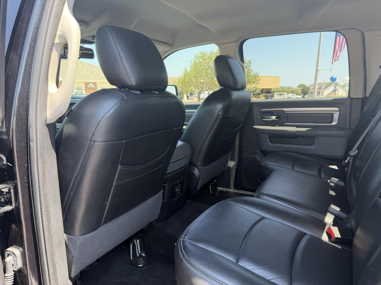 RAM 1500 Big Horn Crew Cab SWB 2WD 2016