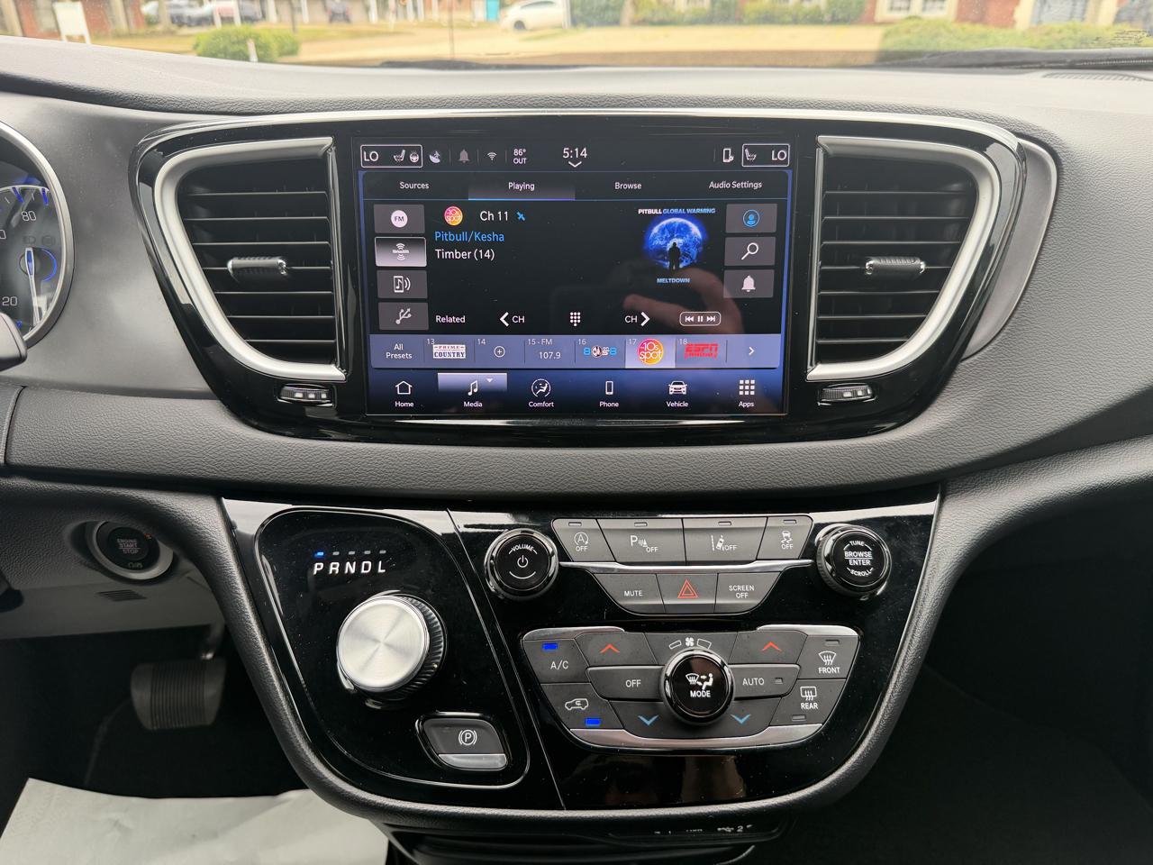 Chrysler Pacifica Select 2025