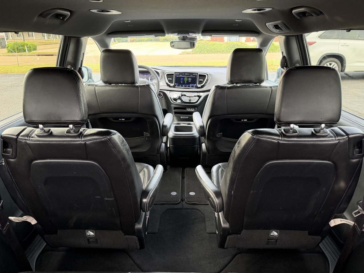 Chrysler Pacifica Select 2025