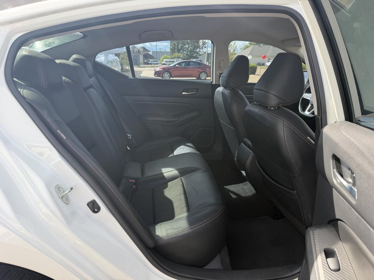 Nissan Altima  2022