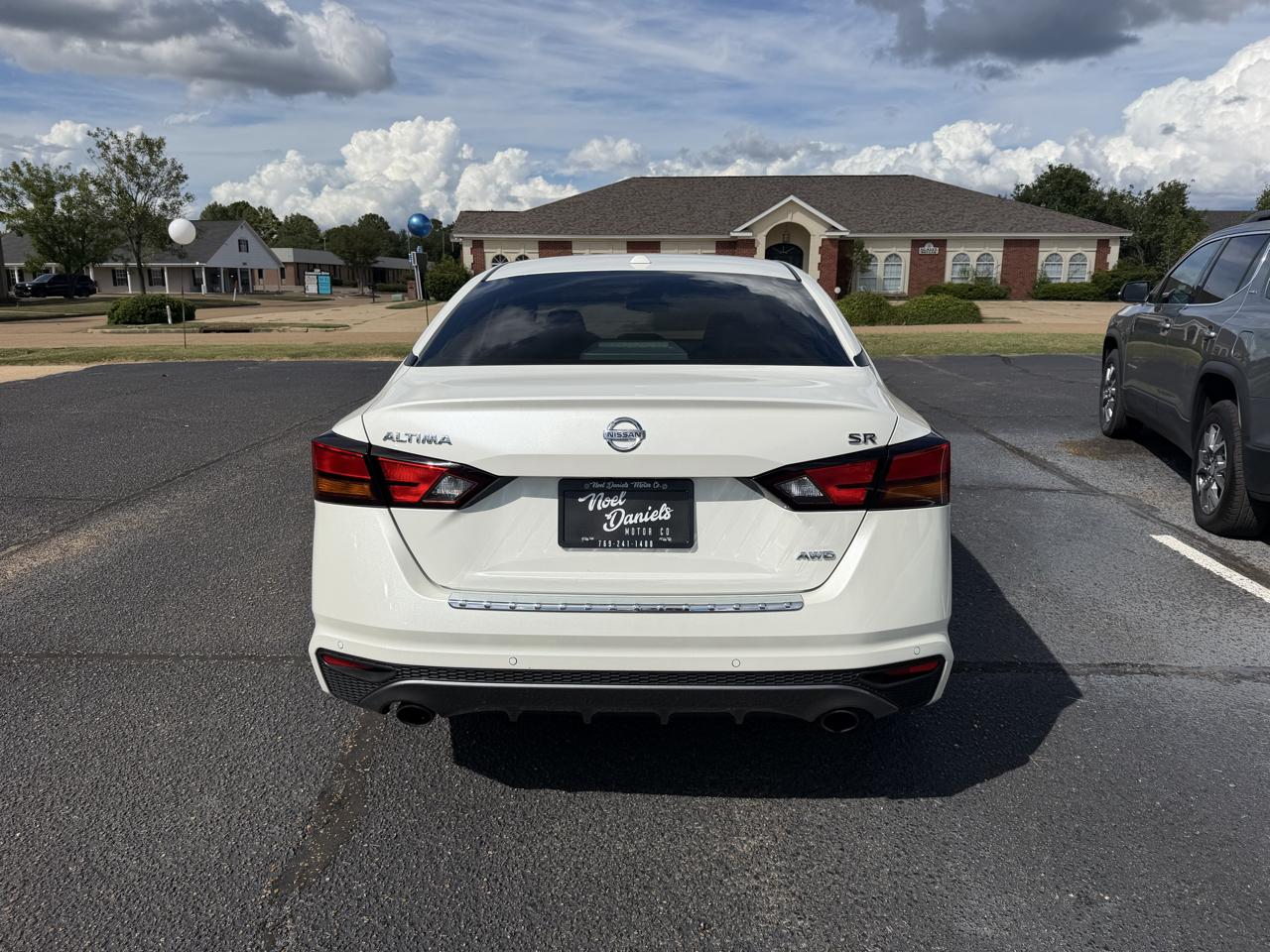 Nissan Altima  2022