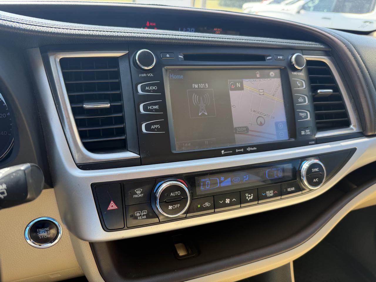 Toyota Highlander XLE FWD V6 2019