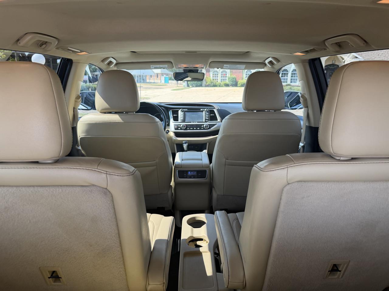 Toyota Highlander XLE FWD V6 2019