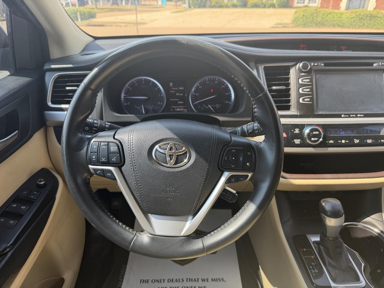 Toyota Highlander XLE FWD V6 2019