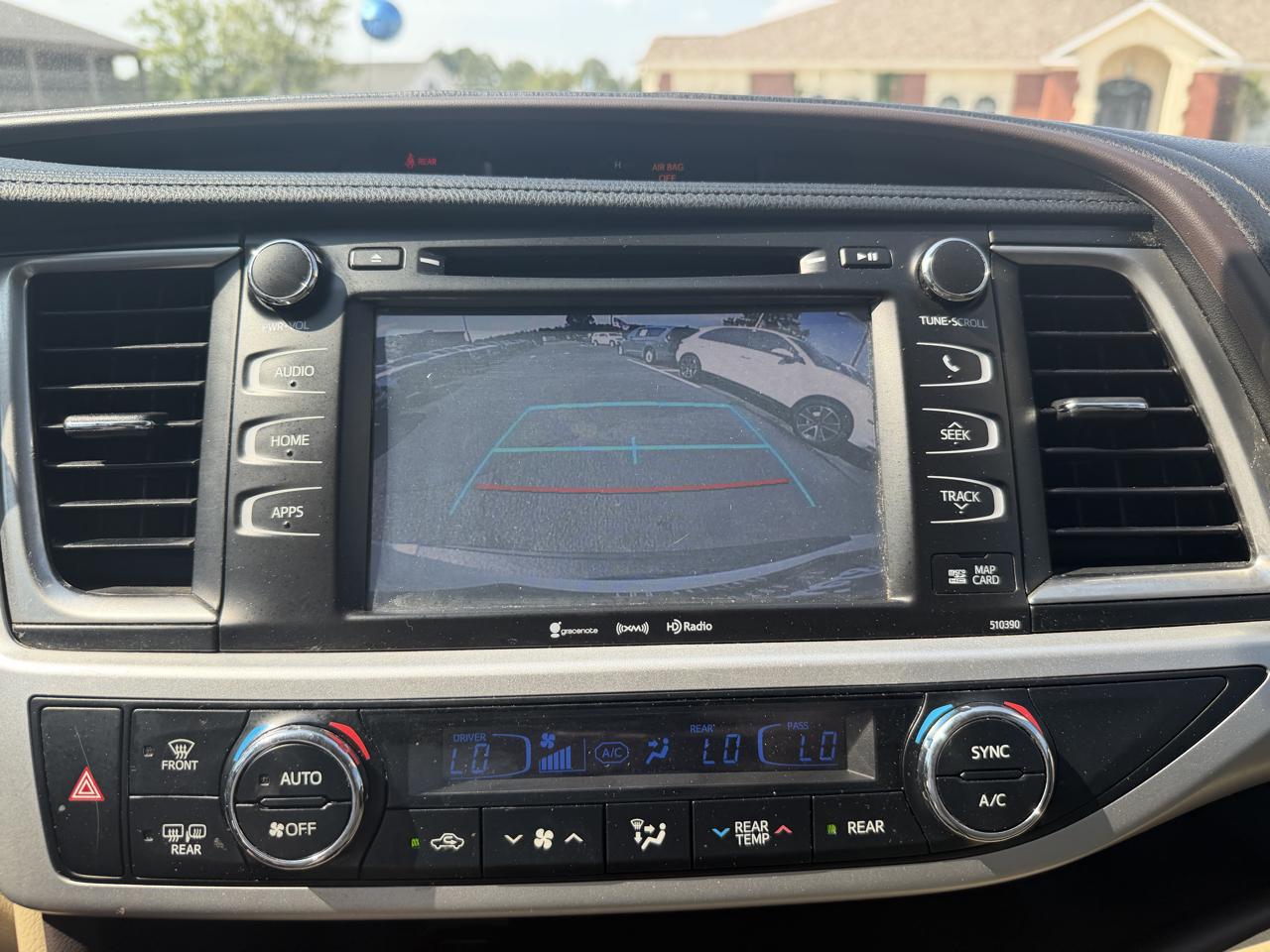 Toyota Highlander XLE FWD V6 2019