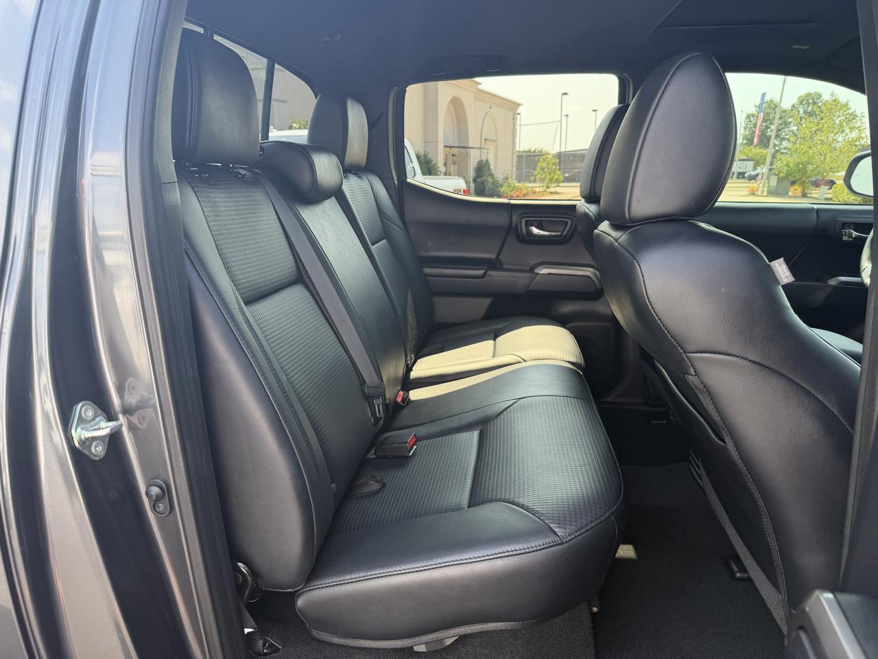 Toyota Tacoma Limited Double Cab V6 6AT 2WD 2019