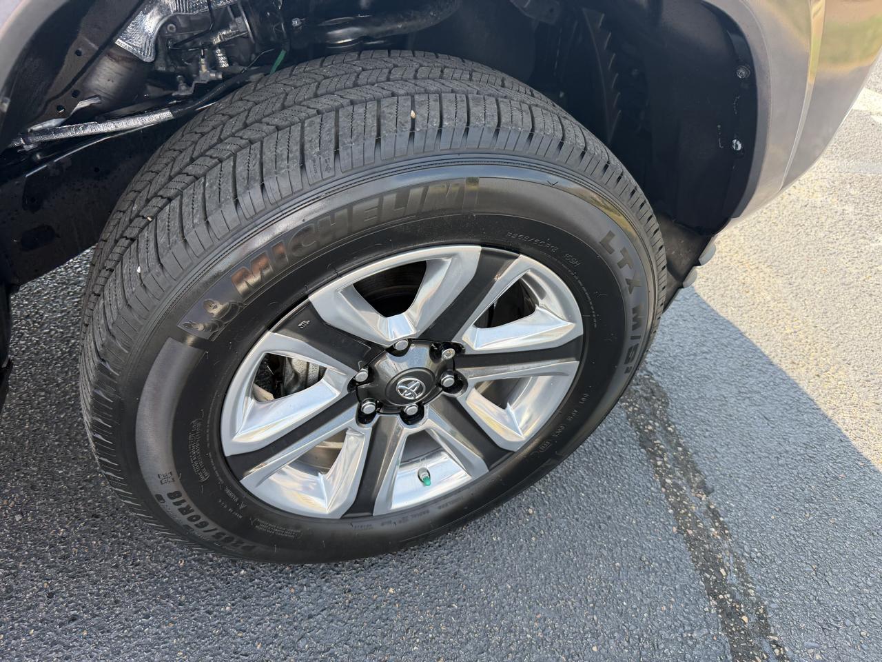 Toyota Tacoma Limited Double Cab V6 6AT 2WD 2019