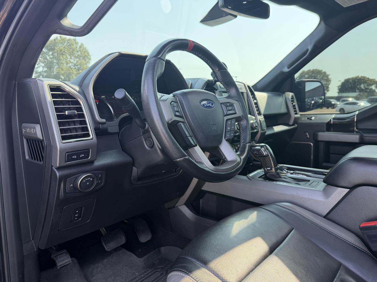 Ford F-150 Raptor SuperCrew 4WD 2018