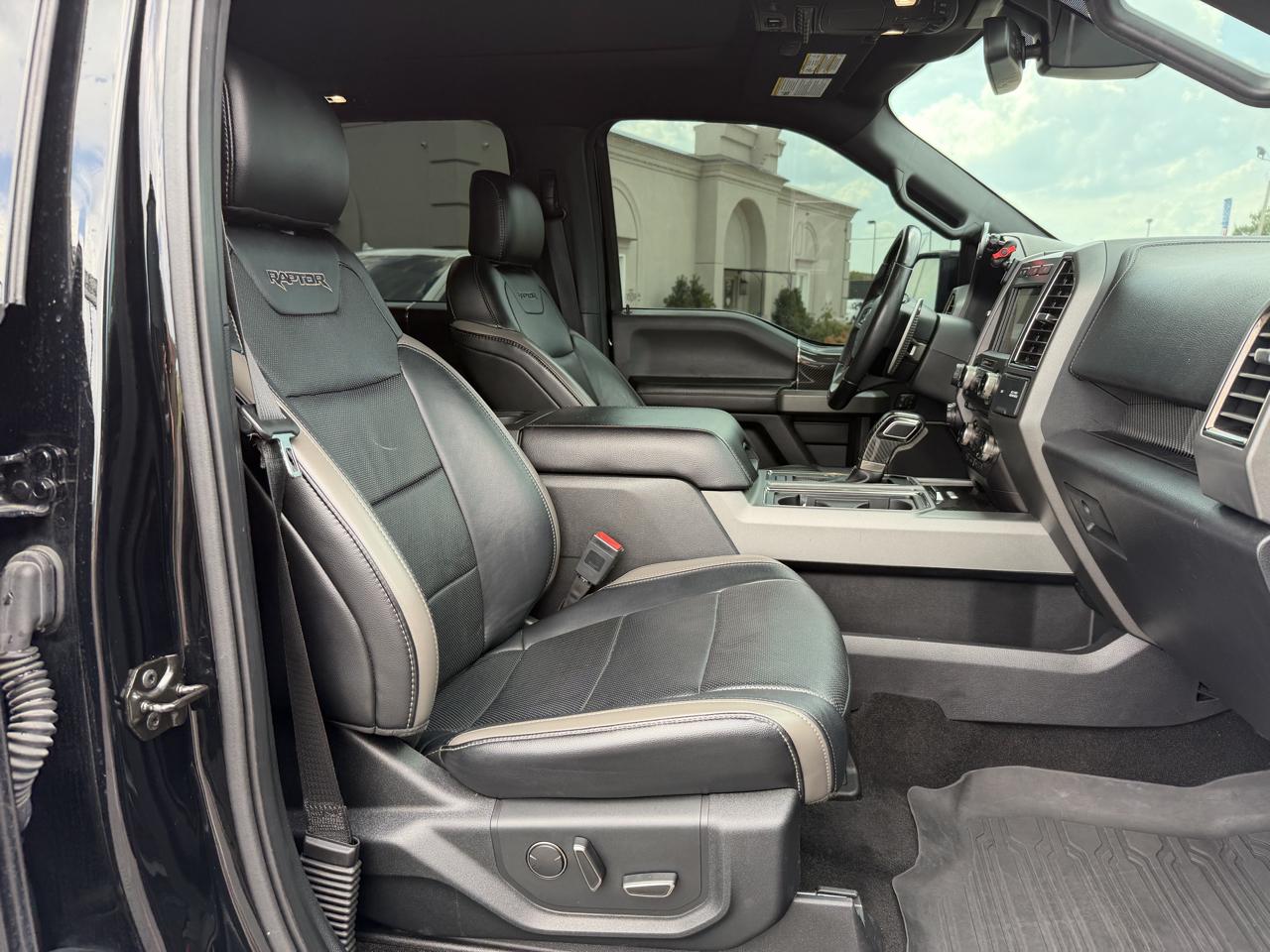 Ford F-150 Raptor SuperCrew 4WD 2018