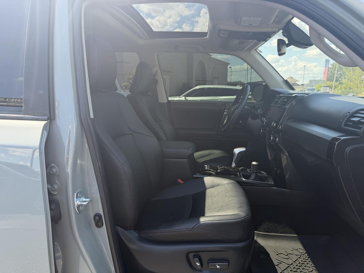 Toyota 4Runner TRD PRO 4WD 2021
