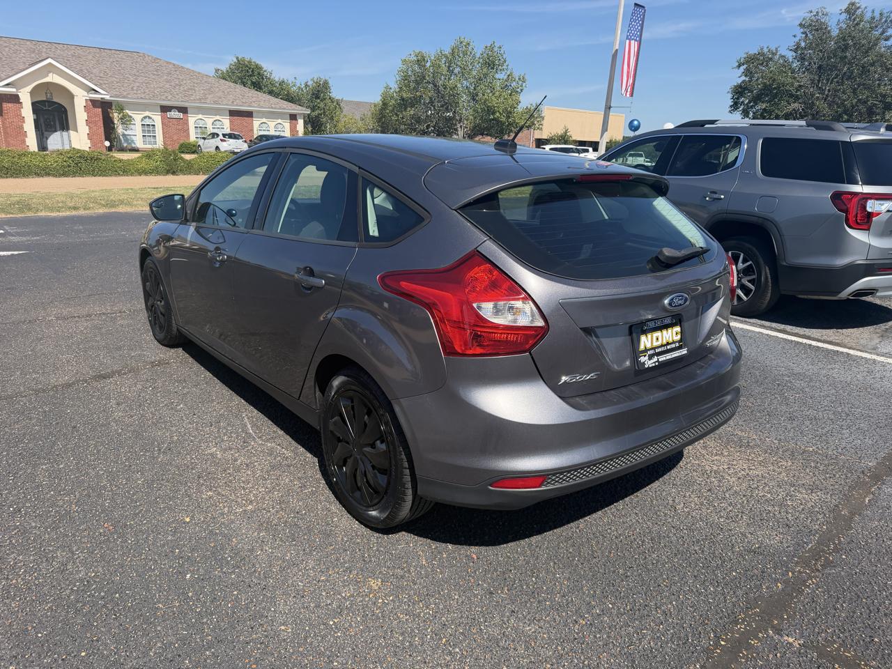 Ford Focus  2012