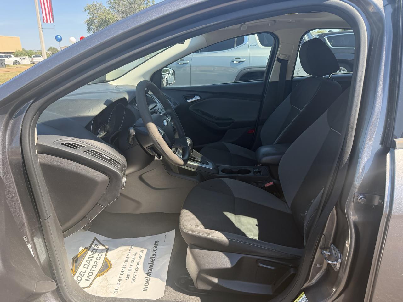 Ford Focus  2012